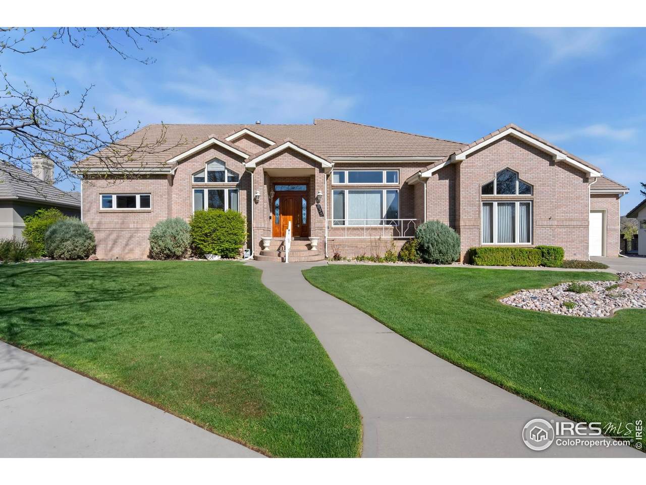 835 Rossum Dr - Photo 1