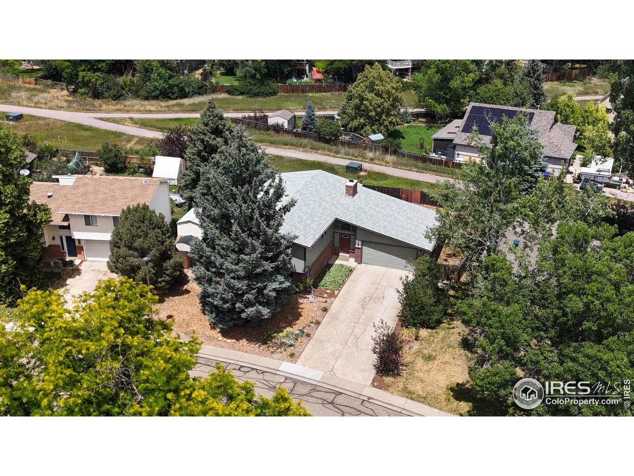 1289 Doric Dr - Photo 1