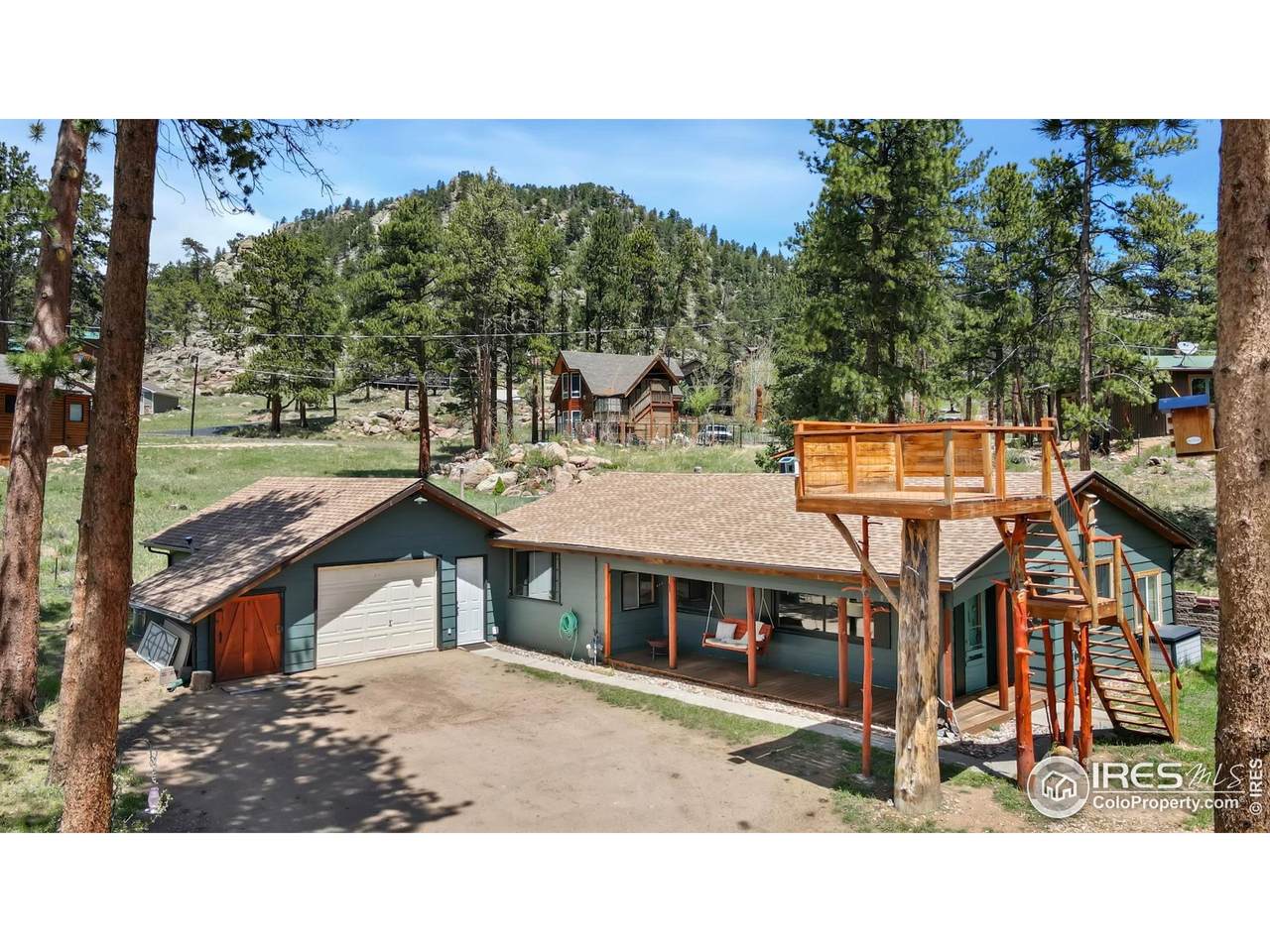 810 Larkspur Rd - Photo 1