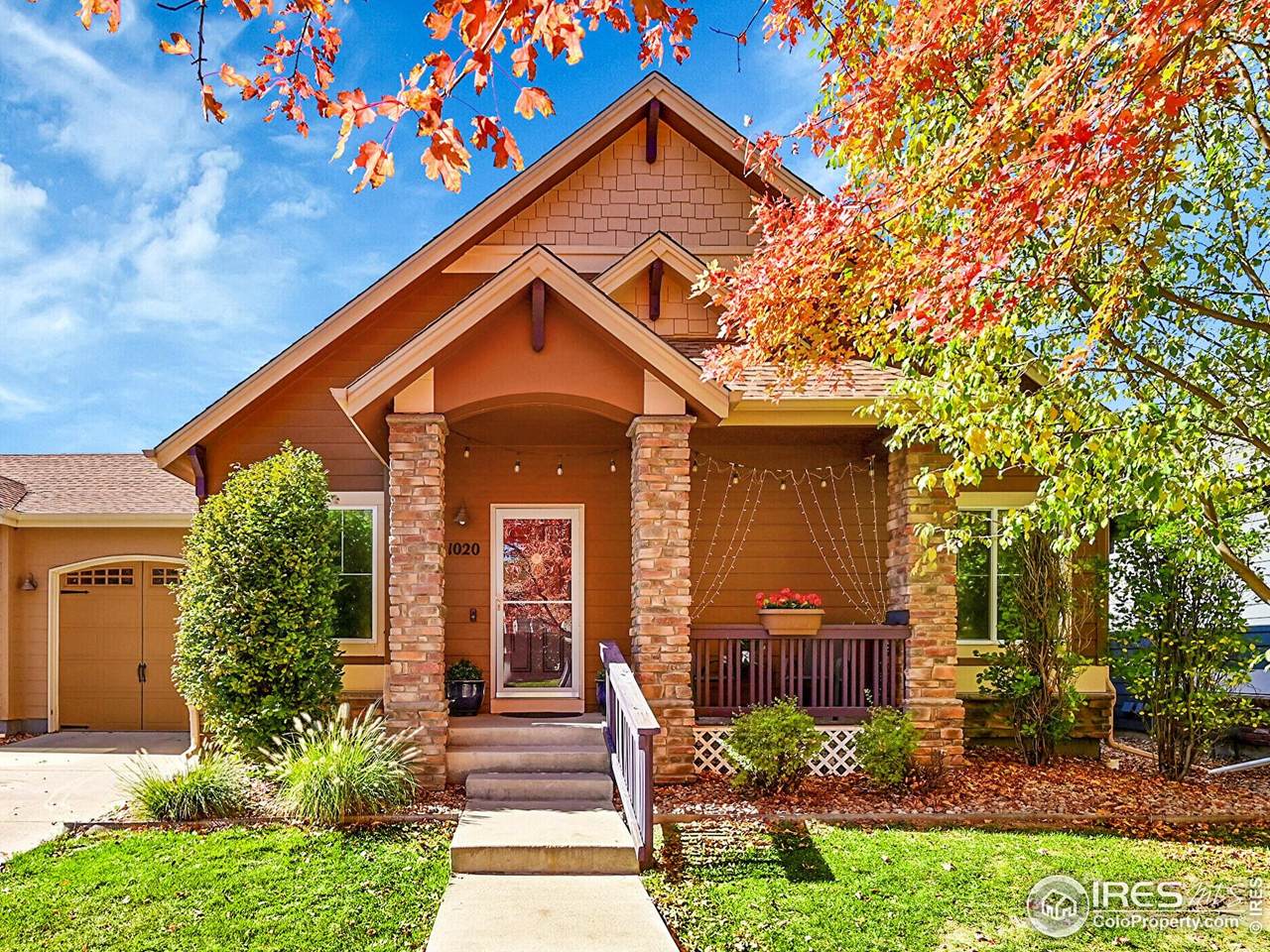 1020 Village Cir - Photo 1