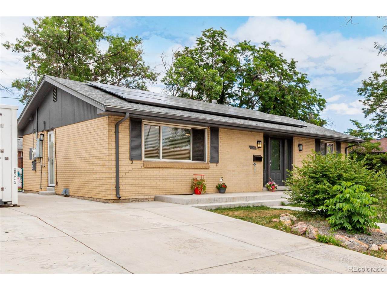 1641 Orchard Dr - Photo 1