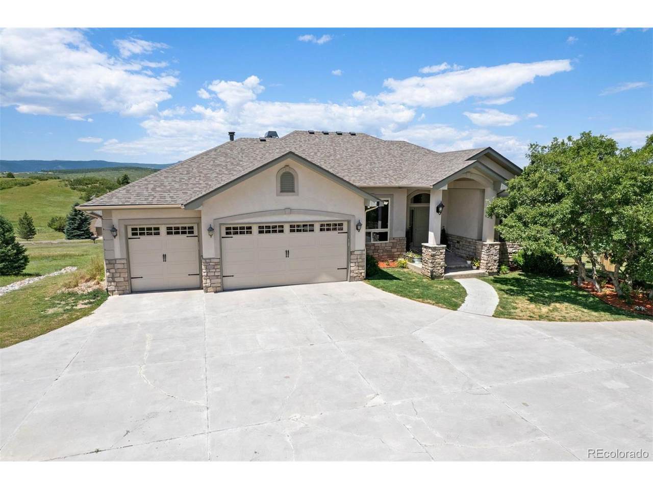 4002 Bell Mountain Dr - Photo 1