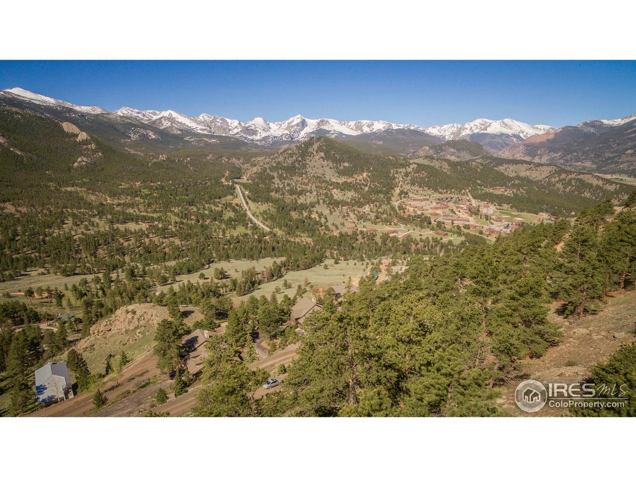 2741 Cedarcliff Dr - Photo 1