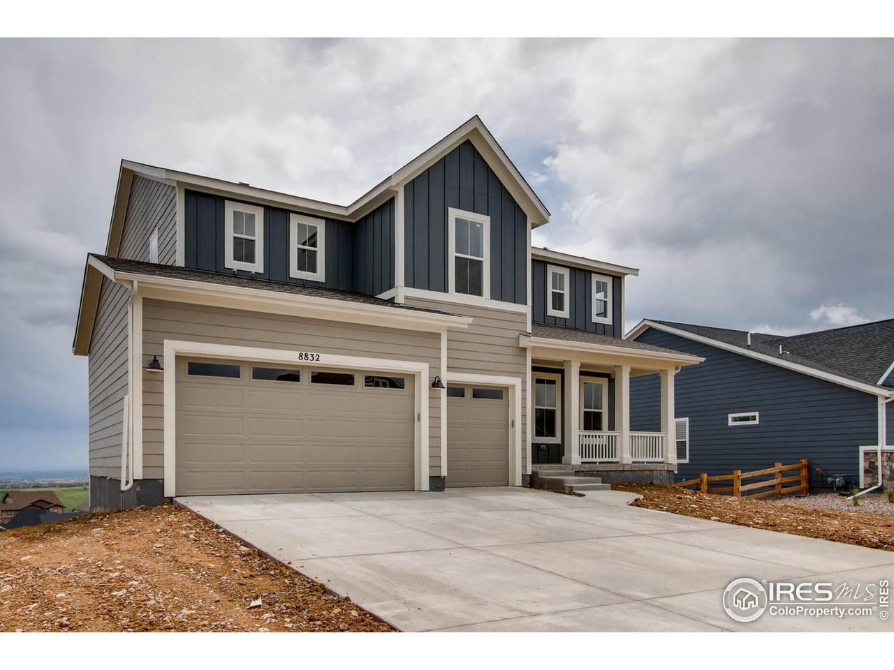 1730 Vista Point Dr - Photo 1