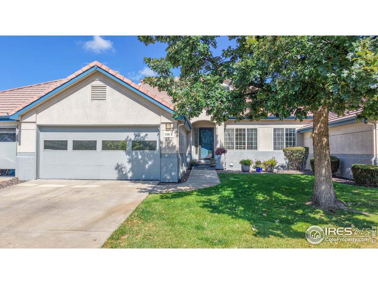 3401 111th Loop - Photo 1