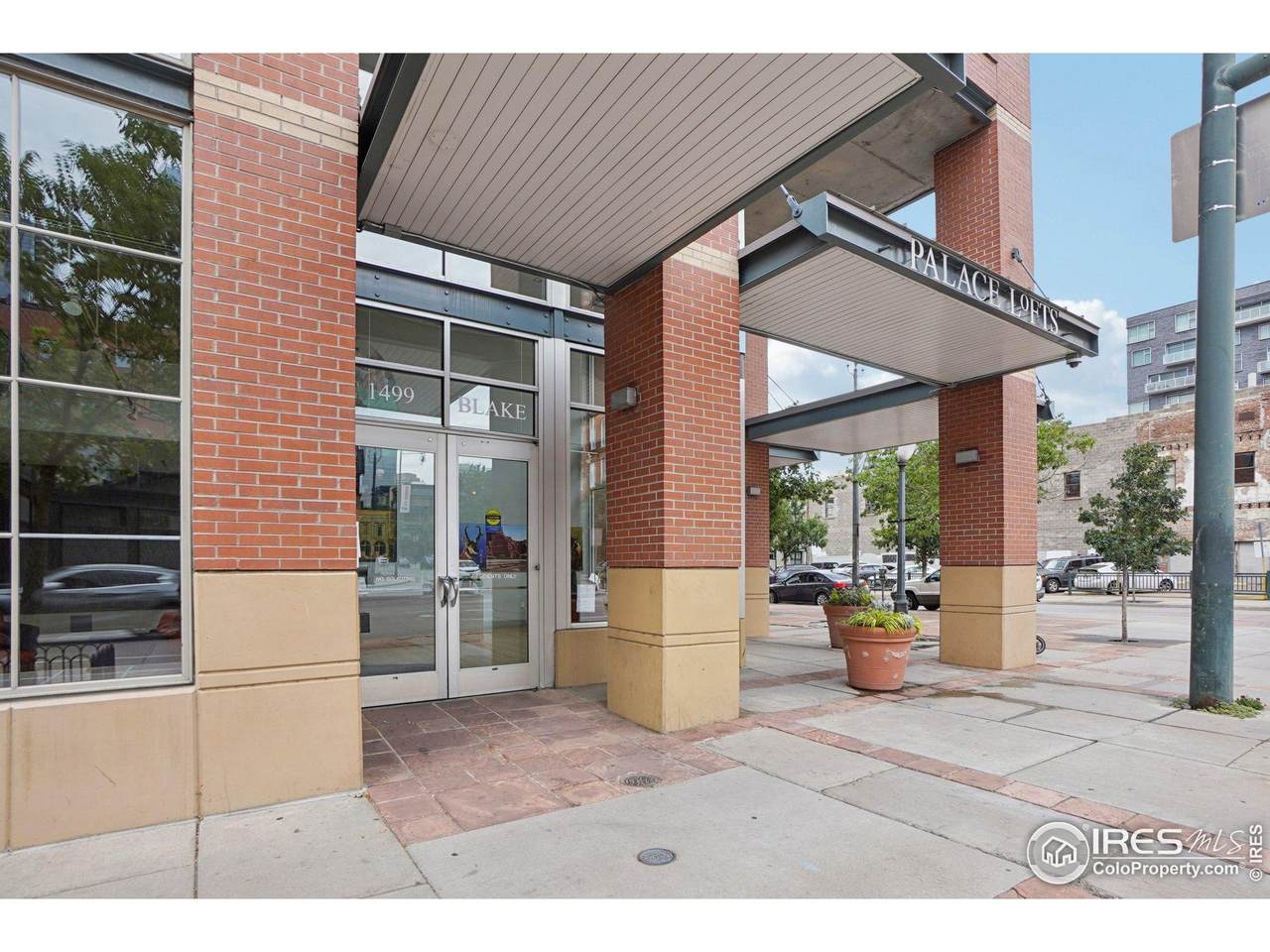 1499 Blake St - Photo 1