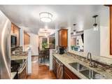 415 Howes St - Photo 8