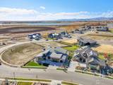2635 Southwind Rd - Photo 2
