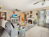 327 Emerson St - Photo 10