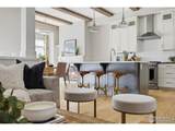 317 Howes St - Photo 8