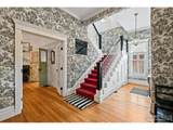 320 Mulberry St - Photo 3