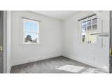922 21st St - Photo 10