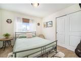2137 Day Spring Dr - Photo 17