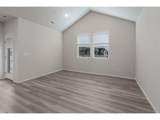 1811 Bounty Dr - Photo 8
