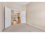 1502 Whitehall Dr - Photo 36