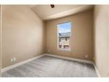 1379 Charles Dr - Photo 21
