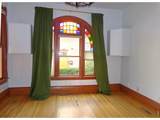 324 Oak St - Photo 11