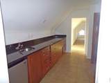 324 Oak St - Photo 18
