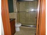 324 Oak St - Photo 4