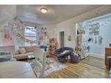 1034 Spruce St - Photo 6