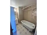 516 Meldrum St - Photo 13