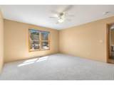 1235 Honeysuckle Ct - Photo 15