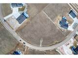 9411 Meadow Farms Dr - Photo 4