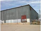 615 7th St - Photo 3