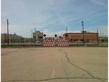 615 7th St - Photo 7
