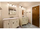 31 Kings Canyon Rd - Photo 40