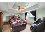 953 Greeley Ave - Photo 11