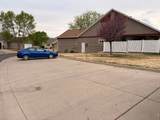 1720 32nd St - Photo 4