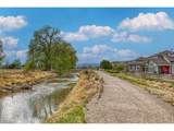 1647 Stoll Dr - Photo 32