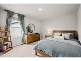 6604 7th St - Photo 21