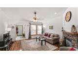 662 Carriage Dr - Photo 4