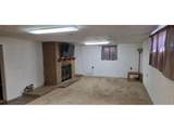 1407 Adams Cir - Photo 15