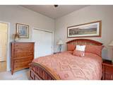 1677 Metropolitan Dr - Photo 17
