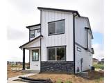 533 10th St - Photo 2