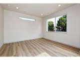 533 10th St - Photo 5