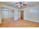 1415 Douglas Ave - Photo 16