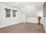 3902 Franklin Ave - Photo 18