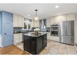 1204 Parkwood Dr - Photo 10