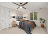 1204 Parkwood Dr - Photo 27