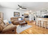 905 36th St - Photo 5