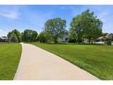 1709 Green River Dr - Photo 32