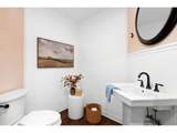 2521 Lake Dr - Photo 24