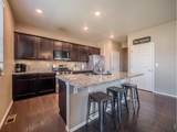 914 Charlton Dr - Photo 14