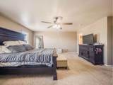 914 Charlton Dr - Photo 24