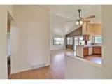 1720 32nd St - Photo 4