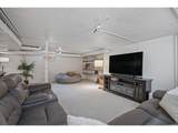 1095 Carr St - Photo 16